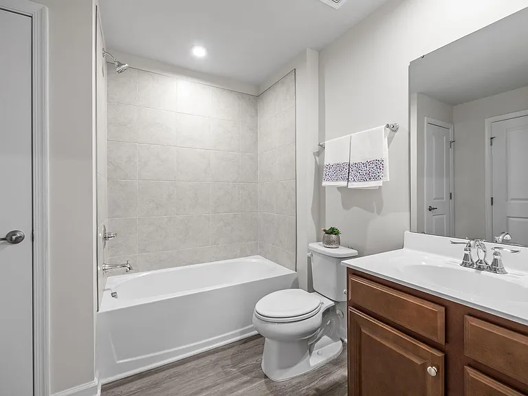 816 Channing Park Cir — Photo 9