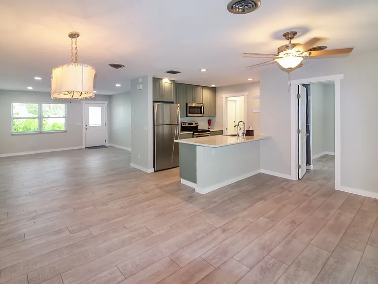 1616 Jupiter Rd — Photo 7