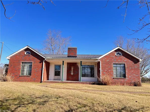 6676 Austin Traphill Rd, Elkin, NC 28621