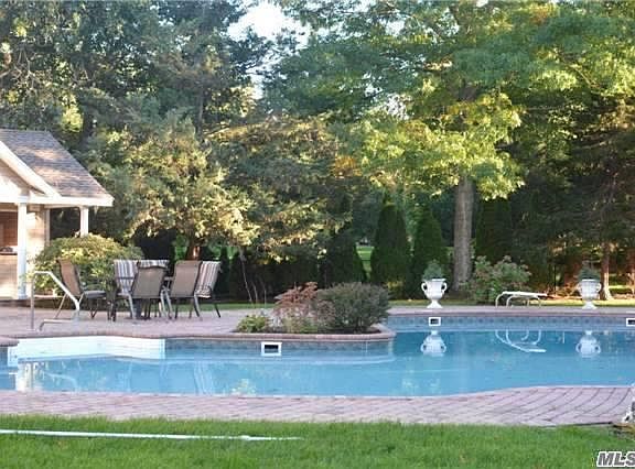 2nd image of 985 White Eagle Dr