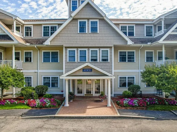 5 Mission Rd Unit 101, North Chelmsford, MA 01863