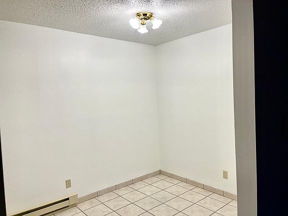 2nd image of 940 Stratford Dr E APT 5