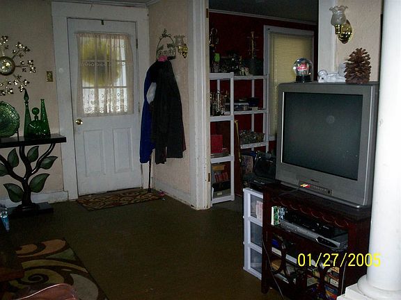 4th image of 23 Hudson St