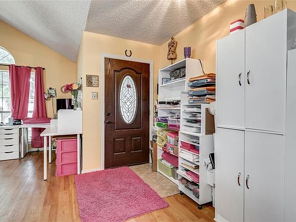 4th image of 7213 Briarwyck Ct