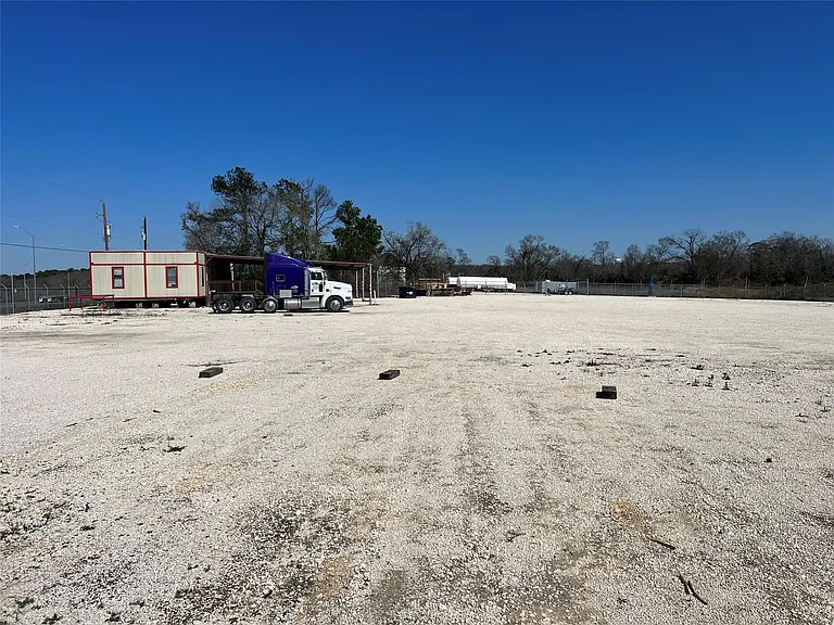 20218 Crosby Fwy — Photo 19