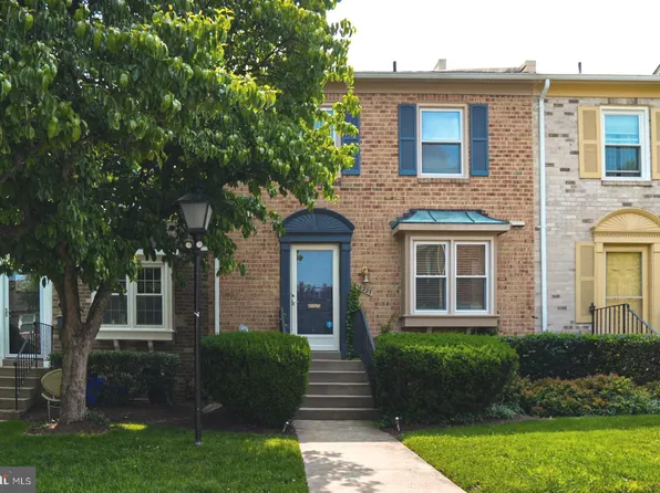 10227 Arizona Cir #49, Bethesda, MD 20817