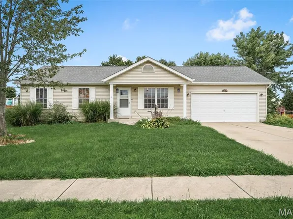 906 Warrior Rdg, Warrenton, MO 63383