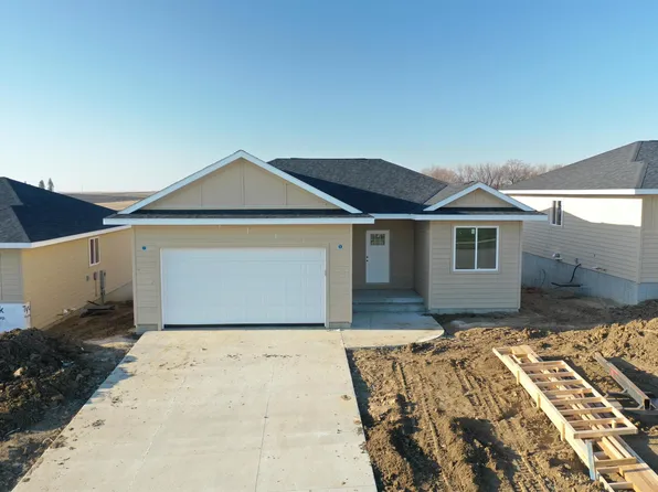 1608 14th St SE, Orange City, IA 51041