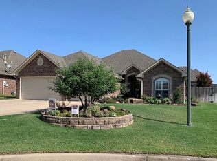 426 Westchester Ct, Ada, OK 74820