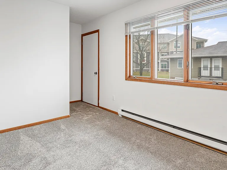 881 Janesville St #5 — Photo 7