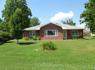 1521 Oak St, Hamilton, IL 62341