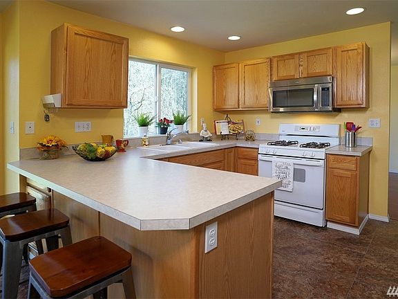 5th image of 5673 Gateway Ln NE