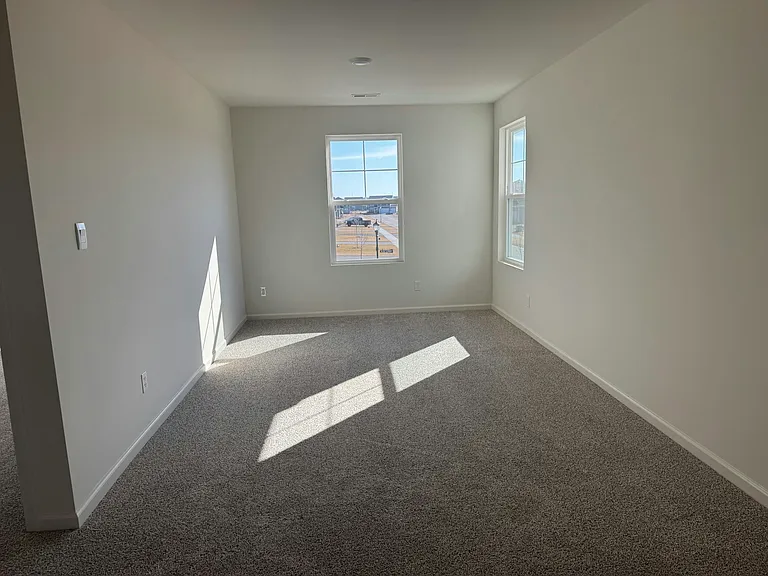 7618 W 103rd St — Photo 34