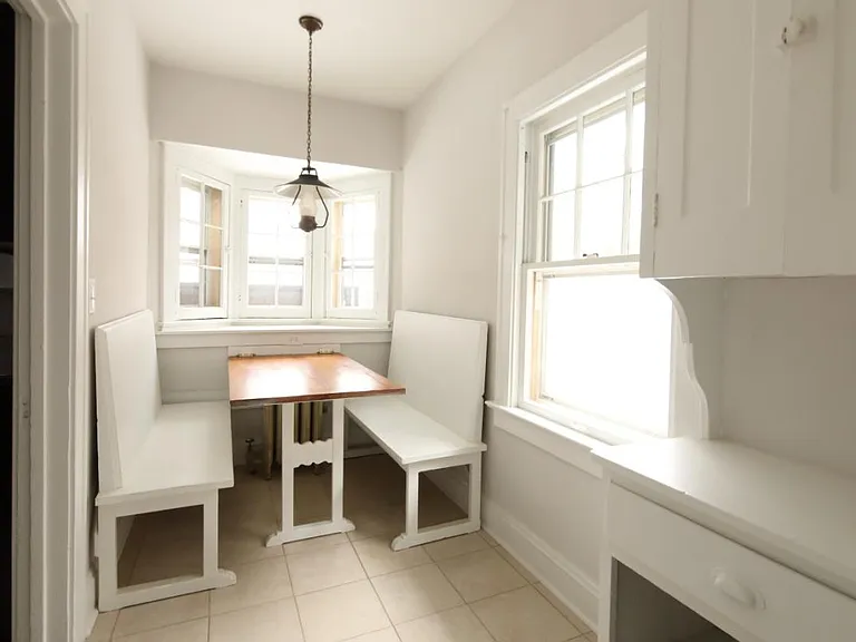 Breakfast Nook