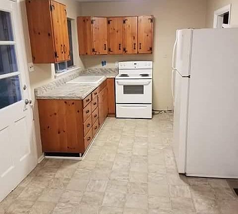 2nd image of 210 Tall Oaks Dr