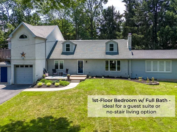 950 Manor Ln, Southampton, PA 18966