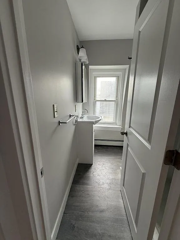 85 Park St — Photo 3