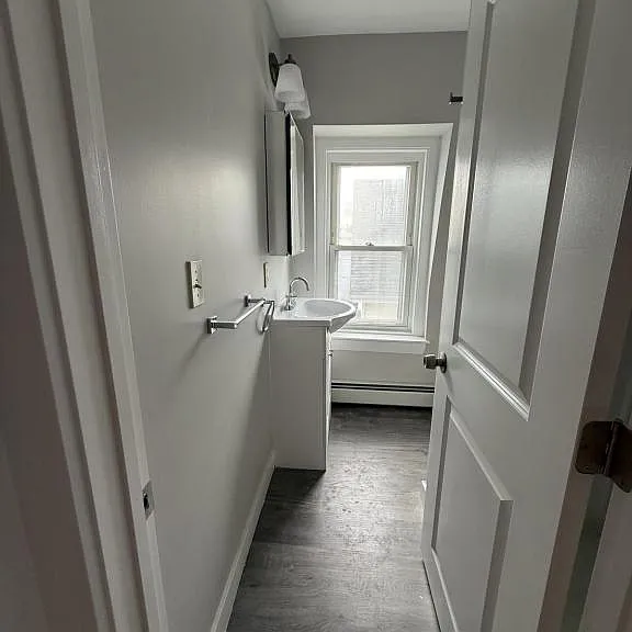 85 Park St — Photo 3