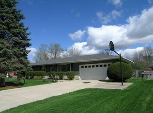 25659 Meadow Oak Ln, Elkhart, IN 46514