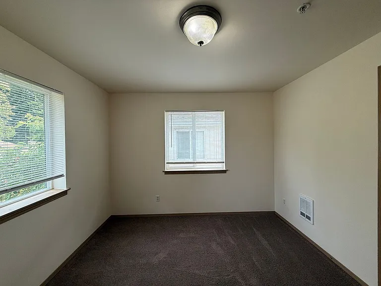 1726 - McArthur Family Trust — Photo 31