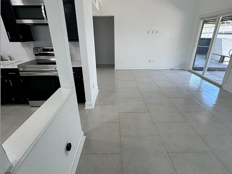 6012 Turner St — Photo 3