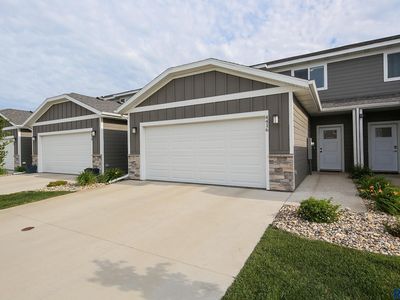 4416 E Whisper Ridge Pl, Sioux Falls, SD, 57108