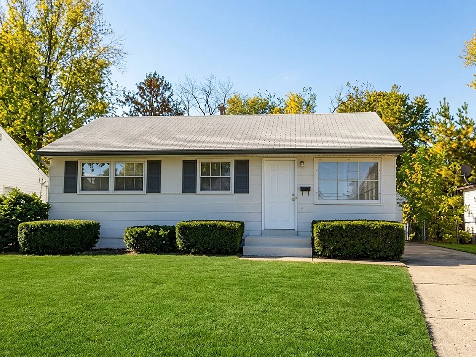 240 Shepley Dr