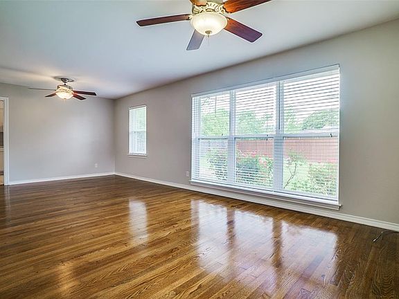 2nd image of 10425 Lanshire Dr