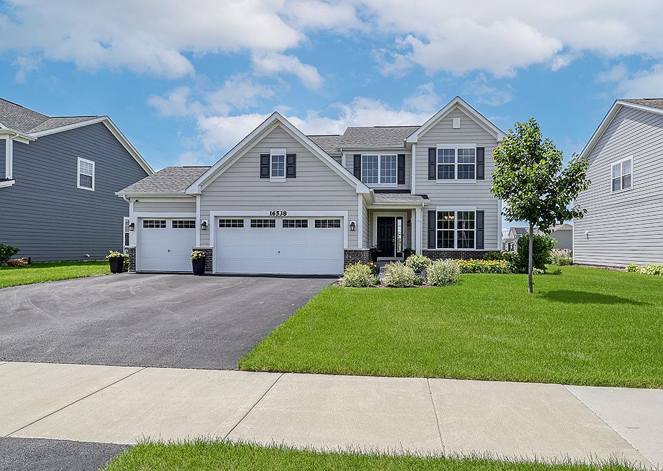 1st image of 16538 S Sun Meadow Dr
