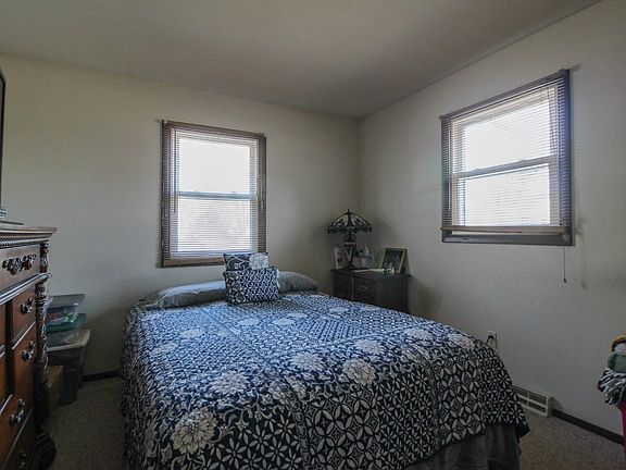 5th image of 1746-1748 E Elaine Dr