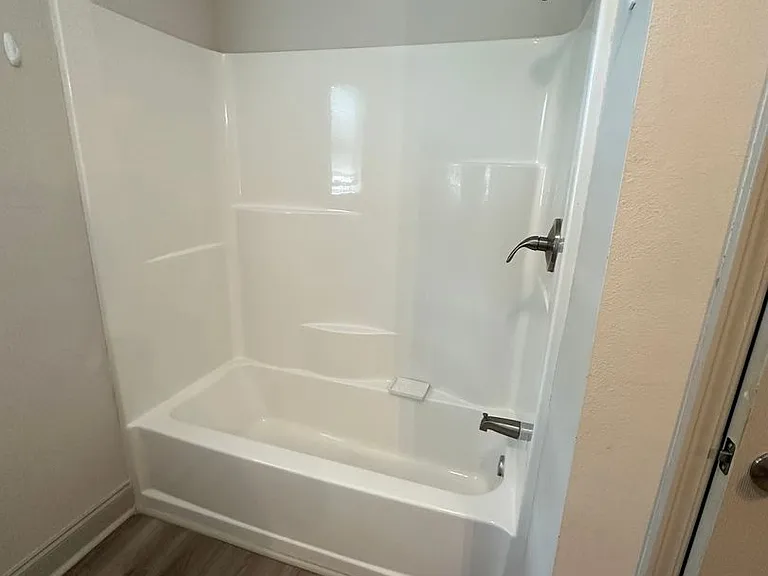 1406 Memory Ln — Photo 16
