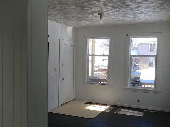 4th image of 502 S 7th St #1