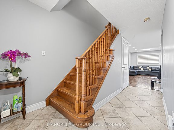 3rd image of 45 Brimstone Cres