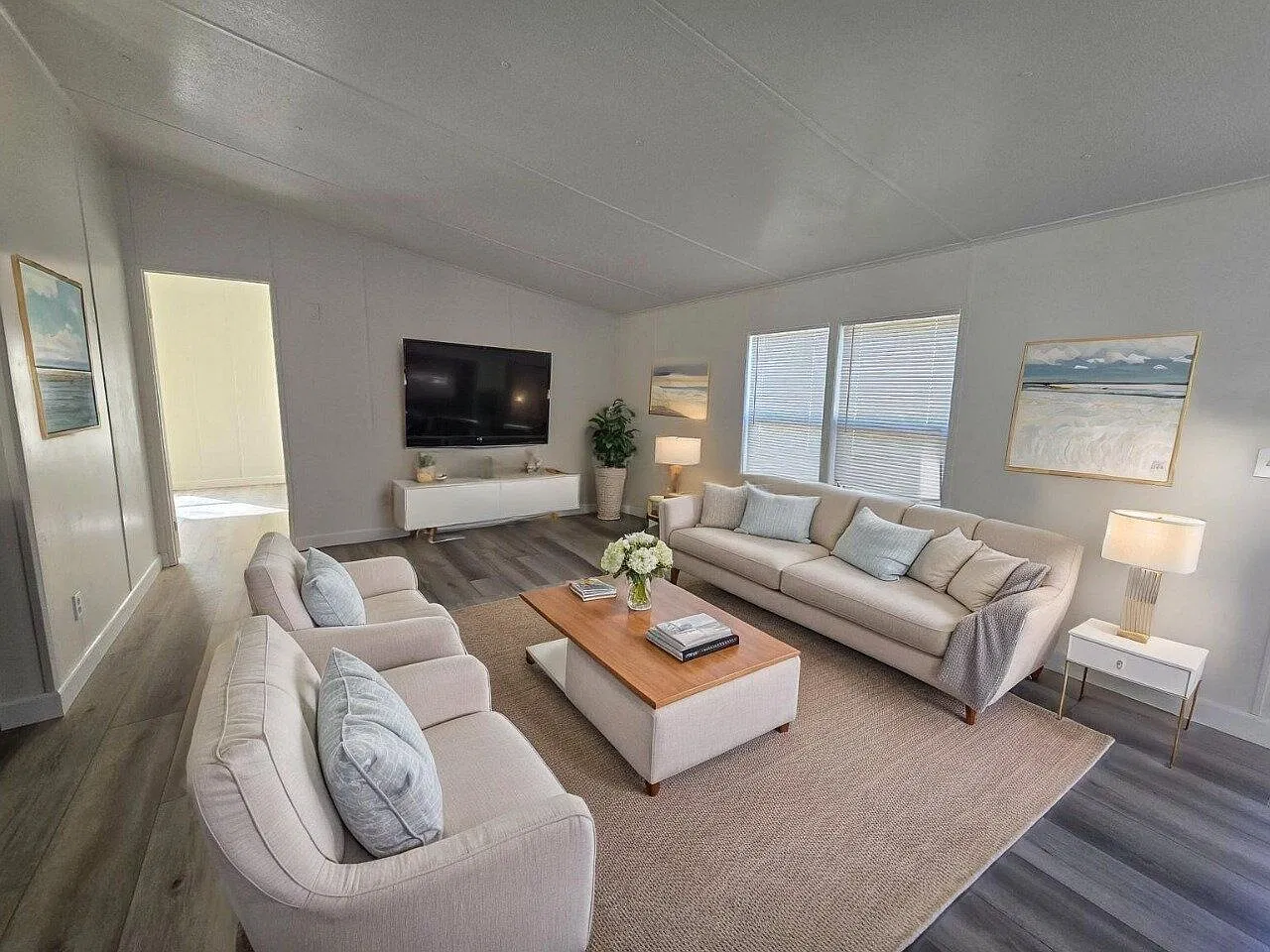 3 bed, 2.0 bath, 1188 sqft, $1,750 — Photo 1