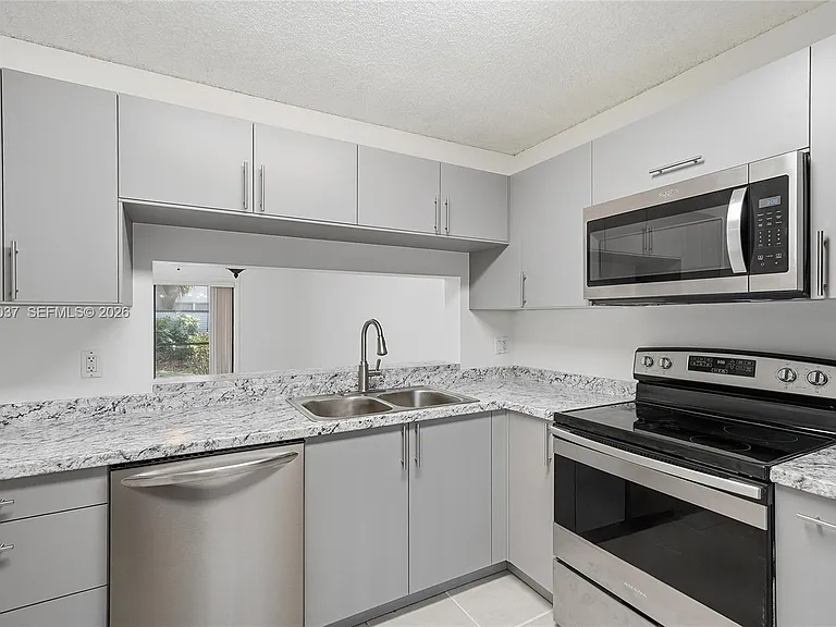 2376 NW 89th Dr #2376 — Photo 9