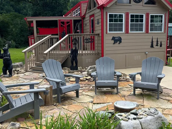 445 Elkmont Trail, Cleveland, GA 30528