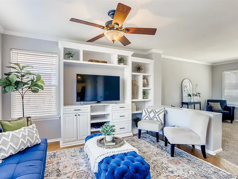 9745 Gatesbury Cir — Photo 4