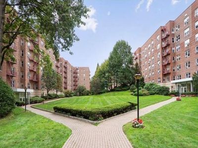 1304 Midland Ave APT B66, Yonkers, NY, 10704