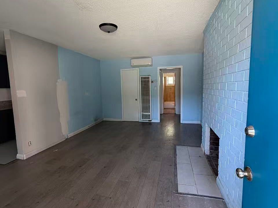 1st image of 1131 E Garvey Ave N #17