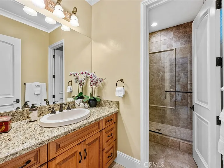 44915 Palladian Ct — Photo 41