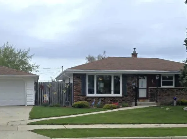 2834 E Eaton LANE, Cudahy, WI 53110
