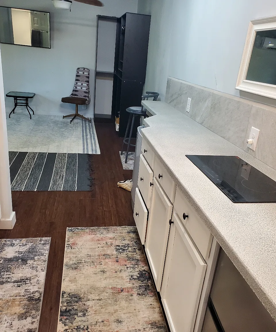 Studio, 350 sqft, $900 — Photo 3