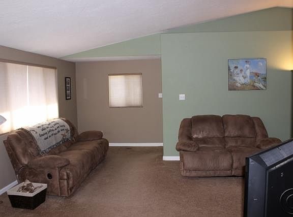 3rd image of 2233 W Kent Ave