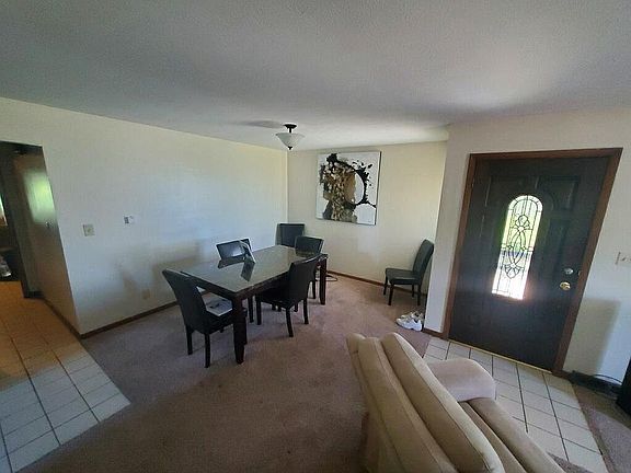 3rd image of 5880-5882 Saranac Dr