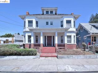594 62nd St, Oakland, CA 94609