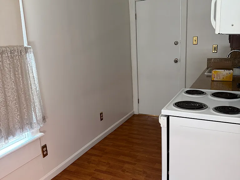 2312 H St #3 — Photo 10