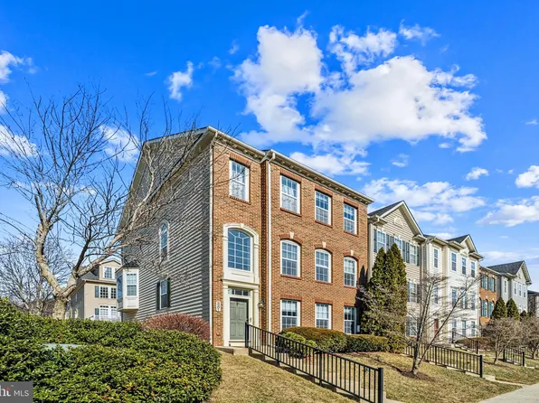 3201 Ellington Ln, Phoenixville, PA 19460