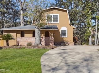 2108 Bacot Dr, Gautier, MS 39553