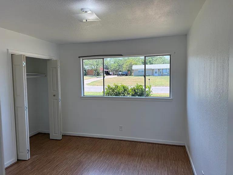 1313 Calaveras St #A — Photo 24