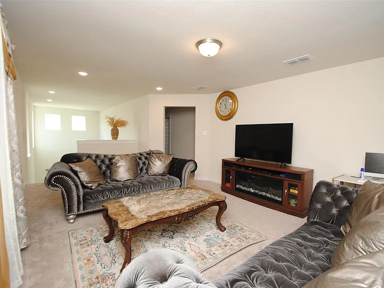 7143 Clearwater Cove Dr — Photo 15